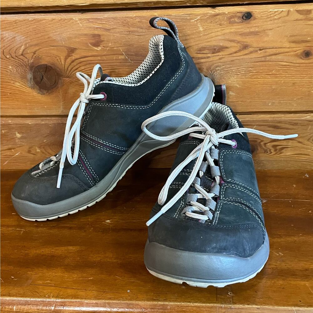 Chaco Torian bulloo hiking shoes Size 6.5